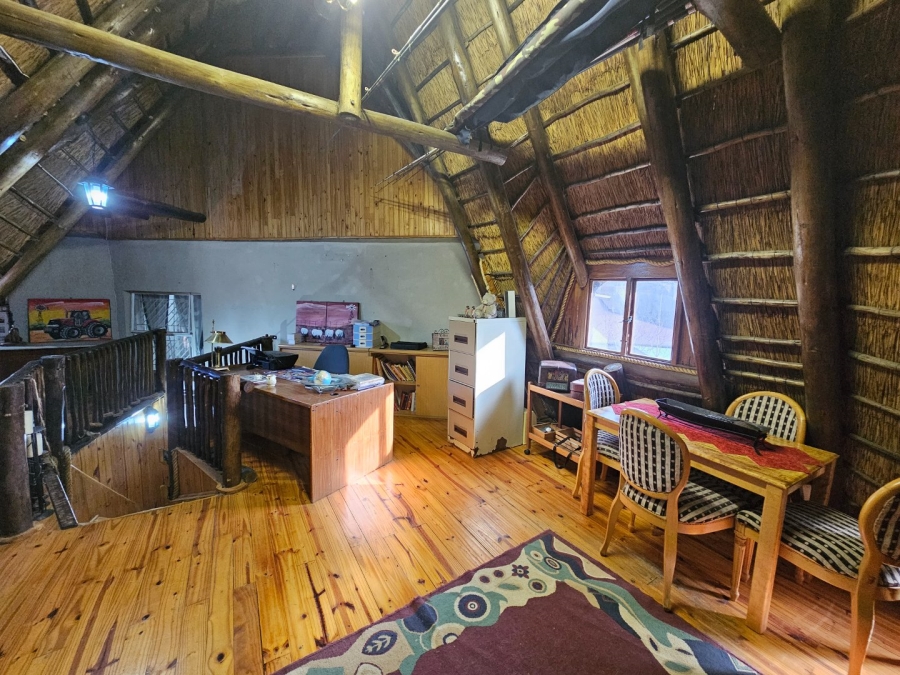 To Let 5 Bedroom Property for Rent in La Provance Free State